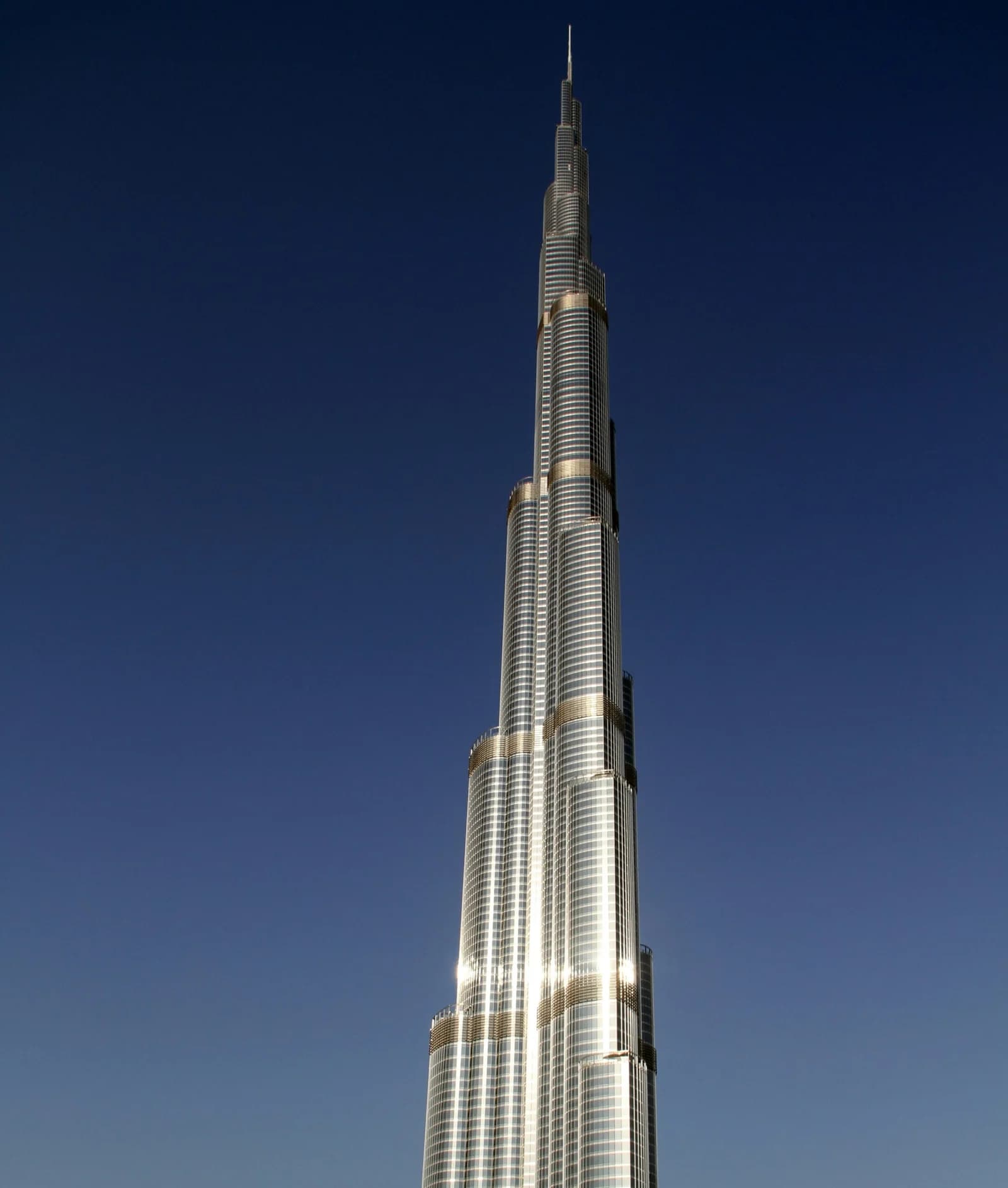 Building a Real Estate Career in Dubai — What It Takes