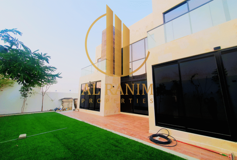 MODERN LIVING | OPULENT | READY TO MOVE